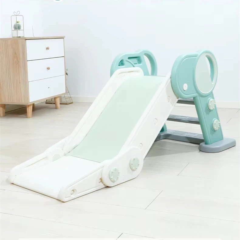 Zatvoreni plastični slajdovi za bebe